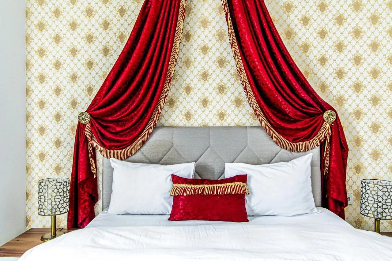 Lovely Flat In Cihangir Near Public Transportation Istanbul Tyrkiet